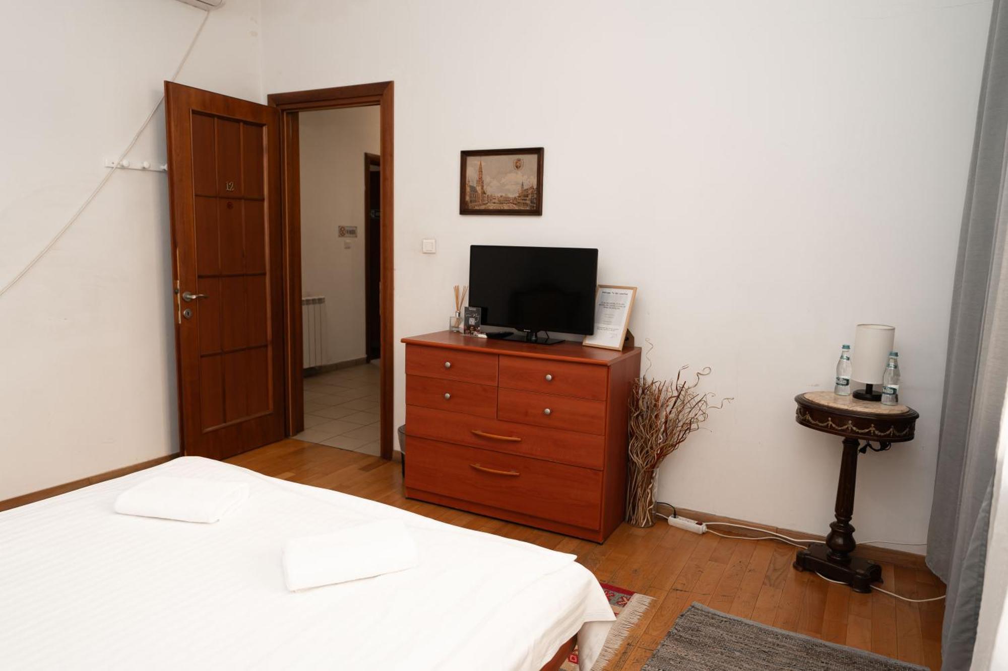 George&Dragon Rooms Bucharest Exterior photo